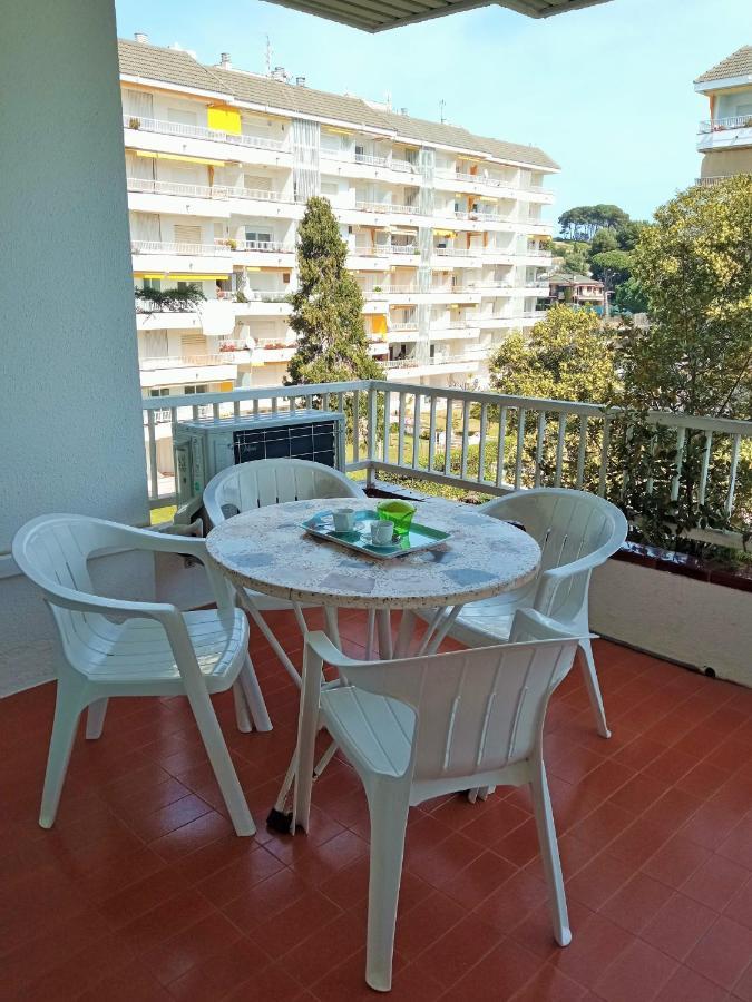 Apartamento Alessia Garden 료렛 드 마르 외부 사진